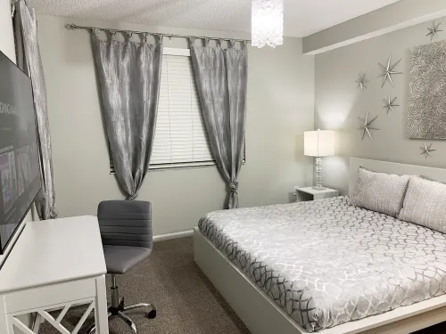 Lovely Elegant 2 Bed 2 Bath in Miramar