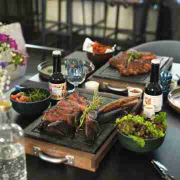 Arthotel Lasserhaus Dining/Meeting Rooms