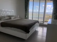 Luxury apartment with sea view Hotels in 