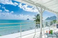 Villa Leynita Bay, 5 bedrooms, sleeps 12 on the beach of Diamant Martinique