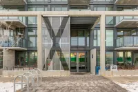 *Friendly* City Suite in Kensington *2bed+2Bath*