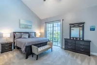 Spacious Townhouse in beautiful Little Harbor Florida