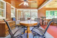 Home ~ 17 Mi to Detroit w/ Patio & Grill!