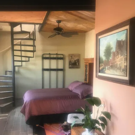 Labios Tintos Bungalow, Valle de Guadalupe, BC, México