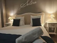 Arts et Millésimes Hotels in Loches-sur-Ource