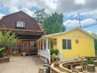 The Iris Garden Downtown Cottages and Suites Hotels in Brown County