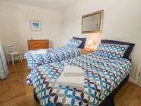 Trem Y Garn Hotels near Pwllheli Traeth Marian-y-de Beach