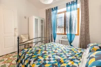 Le Molière - Historical stone house in old Pézenas Hotels in Pezenas