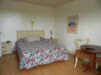 マリーン モーテル New Cornelia Open Pit Mining Lookout周辺のホテル