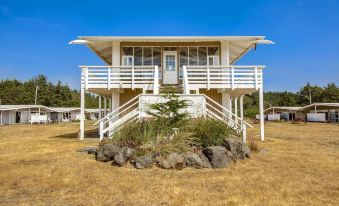 Beachwood Condos & Resort