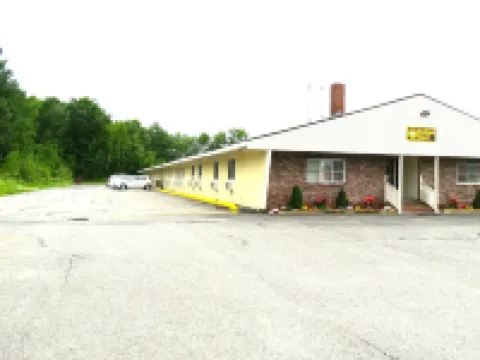 Budget Host Airport Inn Hotels in Waterville