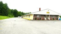 Budget Host Airport Inn Hotel a Waterville