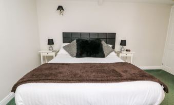 Triangle Inn Coachouse
