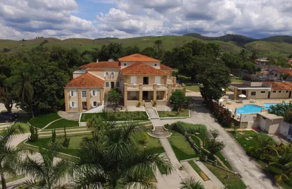 伊塔蒂埃亞拉蓬薩酒店