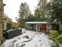 Nithen Lodge Hotels in Chinley