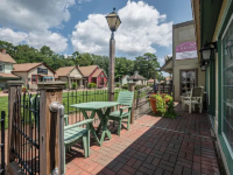 Colonial Inn Hotels in Galloway