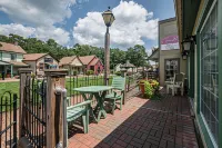 Colonial Inn Hotels in Galloway