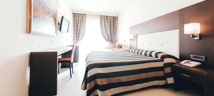 Hotel Cristallo Hotels in Savona