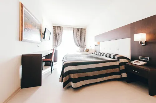 Hotel Cristallo - Parvekkeita