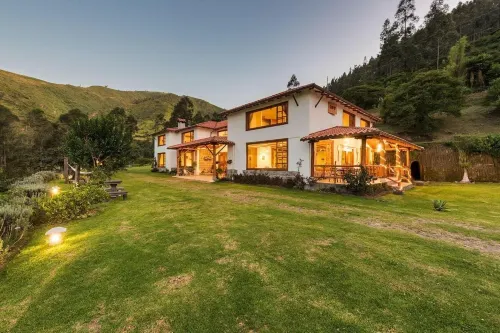 Casa ILayaku Hotels in Tumbaco