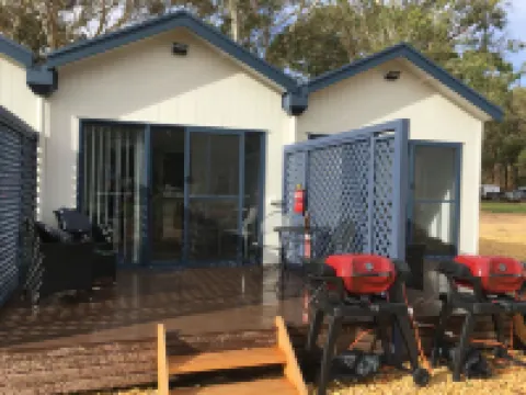 Coonawarra Bush Holiday Park Hotels in Comaum
