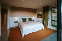 Ranger's Retreat - Secluded - Sleeps 4 Hotels near Longview Drive Playground