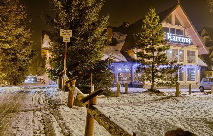 Zajazd BIAŁCZAŃSKI Dom Wypoczynkowy Restauracja Blisko Stoków Narciarskich