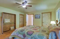 Cabin Near Grand Lake' w/ Private Deck! - Parking