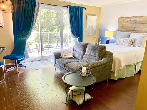 Evergreen Bed & Breakfast - balcony