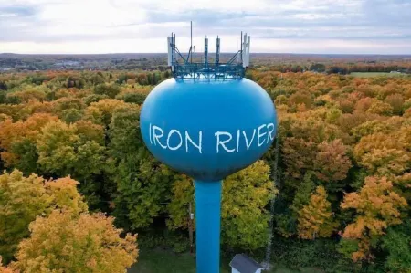 Lakeshore Motel Ice Lake Отели в г. Айрон