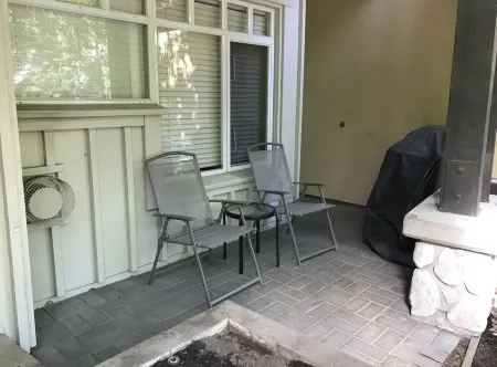 Lagoons Family Retreat