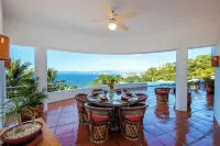 Casa la Palma Full Service Scape -Whit Chef and Staff