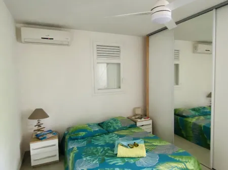 L'appart Watalibi à 10 mns à Pieds des Plages Отели в г. Сент-Люс