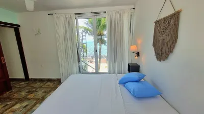 On Beach Seaside Sunrise Haven 2 Sea View Hotels in Puerto Juarez