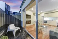 Aloha Central Luxury Apartments