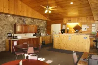 The Galley Hotel Bar and Grill - 2-Star