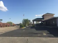 Village Inn Hotels in Tulare