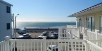 Breakers by the Sea - con vistas al mar
