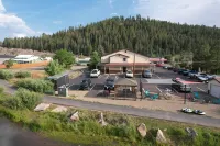 RiverWalk Inn - Mountain view