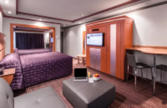 Le Chabrol Hotel & Suites