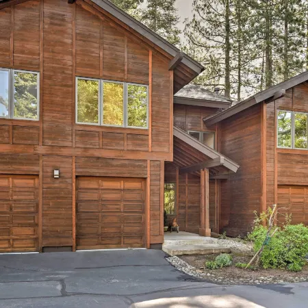 Forest-View Gem 2 Mi to Diamond Peak Ski Resort!