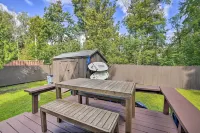 Cozy Lake Champlain Cottage w/ Private Beach!