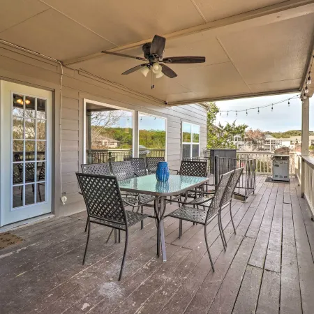 Lakefront Home w/ Point Venture Golf Access!