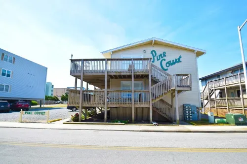 Pine Court 11 Apts - Apartments