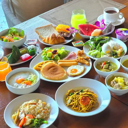Luxtalay Khanom Hotel
