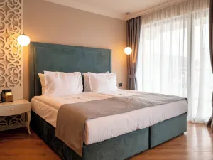 Casa di Fiore Spa and Medical Hotel, Mineral Pools & Private Beach