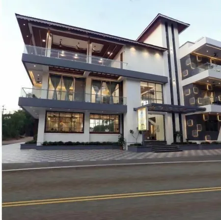 Sandhya Manohar Beach Resort, Отели в г. Акши