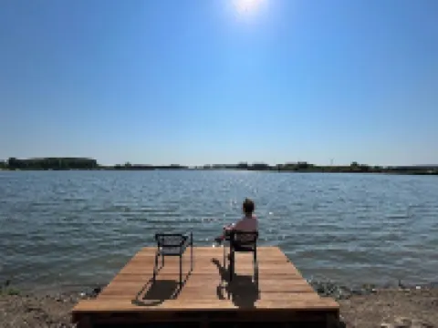 Lakeview Villa with Swimming and Fishing Pier Hotels in Simonshaven