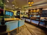 Hotel Middle Path & Spa - breakfast