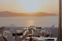 Athina Luxury Suites - breakfast